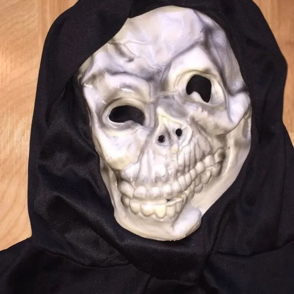 Scary Skeleton Halloween Costume